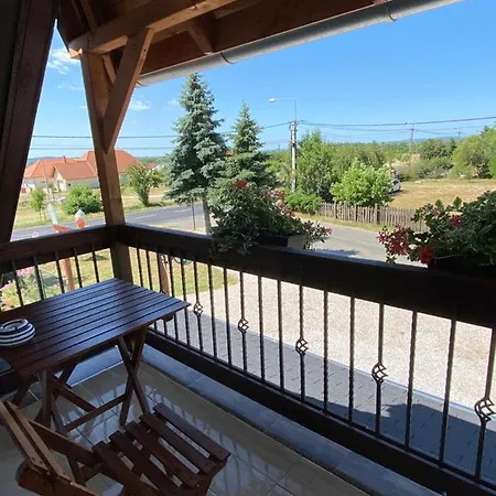 Apartmán Platan Vendeghaz *