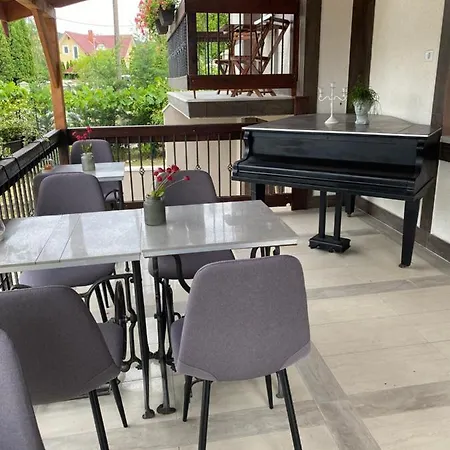 Platan Vendeghaz Balatongyörök