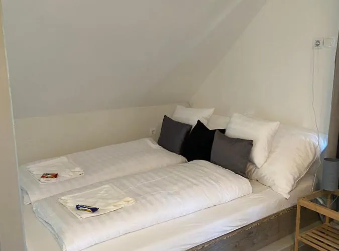 Platan Vendeghaz Balatongyörök