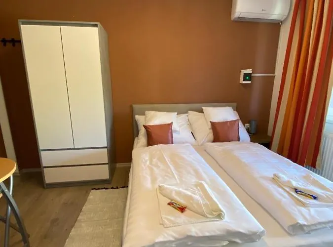 Platan Vendeghaz Balatongyörök