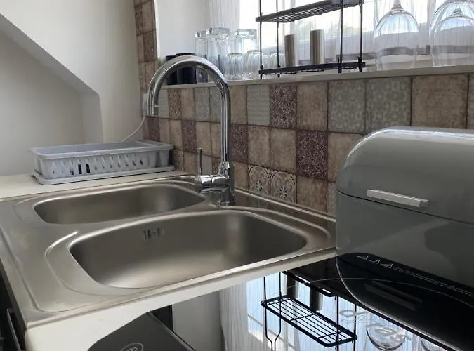 Platan Vendeghaz * Balatongyorok