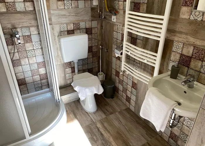 Platan Vendeghaz Balatongyörök